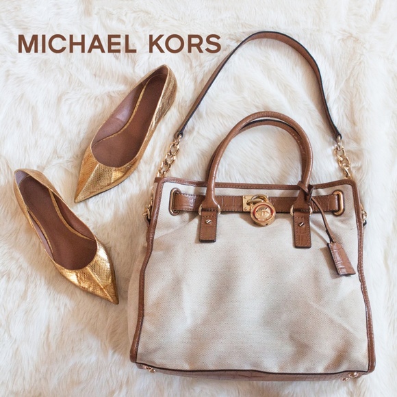 Michael Kors Handbags - Michael Kors Large Canvas Hamilton Bag